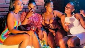 Ebony Slut Has Sex in the Club With a Stranger