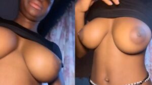 Enugu Teen, Oluchi With Firm Pretty Breast Teasing
