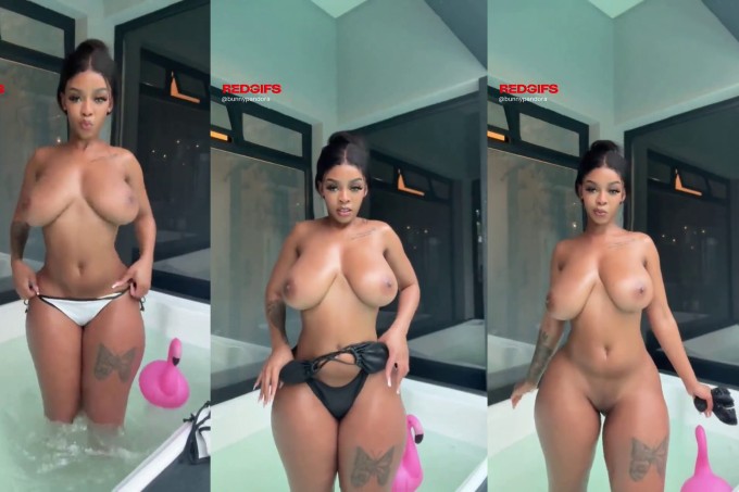 Juicy Pandora Strips Off Revealing Her Boobs and Pussy