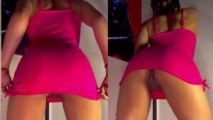 Nigerian Girl Twerking and Flashing Her Pussy